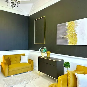 Deluxe 2-bedroom With Sauna And Ac Apartment Budapest