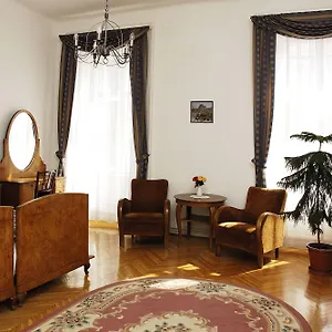Kalvin House 3*