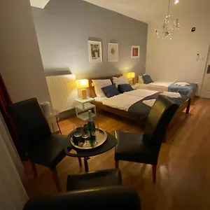 Elegancia Apartment Budapest
