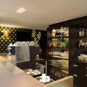 Hotel La Prima Fashion
