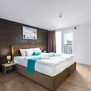 Hotel Mika Downtown 3*