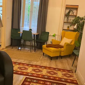 Christina By Buda Castle Apartment *