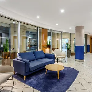 Hotel Millennium Court, - Marriott Executive 4*