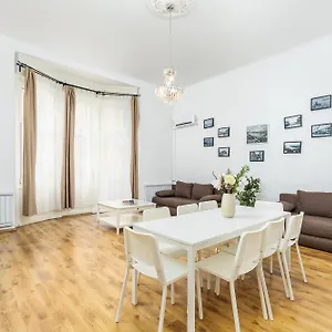 Apartment Real Lovag