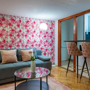 Rose Garden Apartment