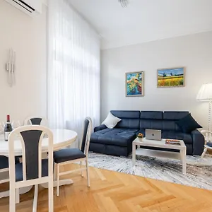 Nirvana Niche Apartment