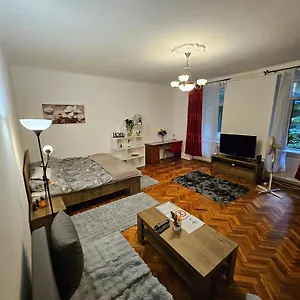 Pet Friendly 2bdr