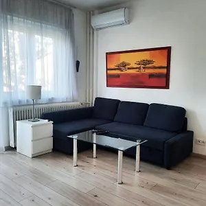 Apartament Andrassy With Inside Parking *
