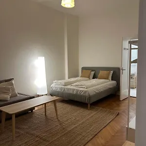Apartment Somogyi With Balcony *