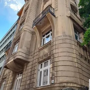 Alternative Hilton In Central