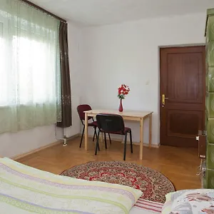 Zuglo Apartman Es Апартаменты
