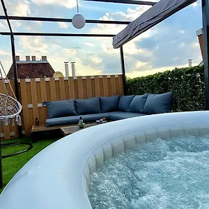 Apartment A+ Downtown Budapest