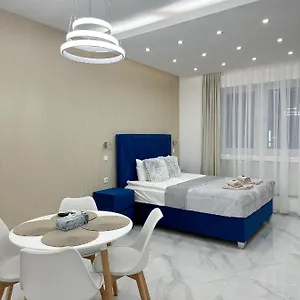 Boutique Luxury *