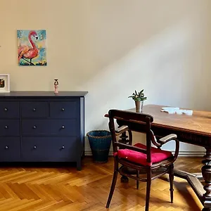 Zen By Market Hostel