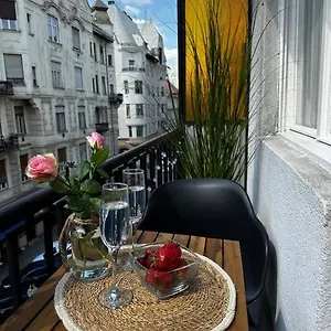 Apartman Luxury Downtown *