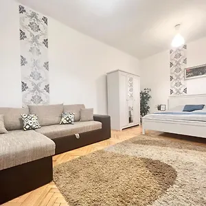 Maison De Fashion Mini *