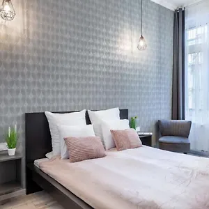Apartment Extra And New
