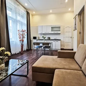 Apartment Petofi / Duplex *