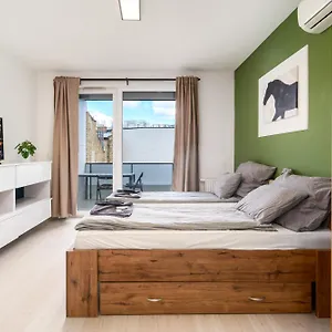 Atrium Deluxe Suite-free Parking Garage Same Building Apartment *