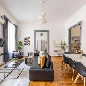 Charming & Cozy Stylish In The Heart Of *