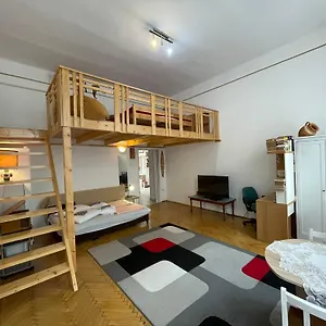Andrassy Adventures Apartament Budapeszt