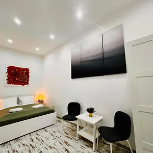 Quiet Luxury With 2 In The Centre Bb Apartment