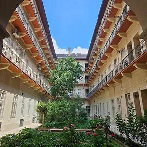 Apartment Euro Buda House