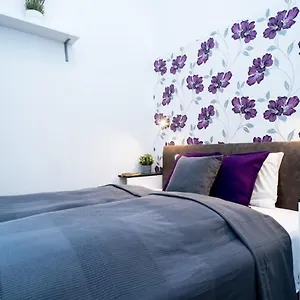 Modern Intimate In The Center Budapest