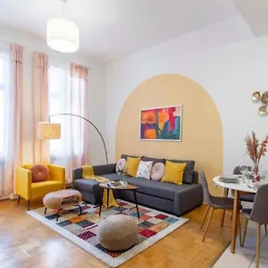 Gozsdu By Cavaland Apartment Budapest
