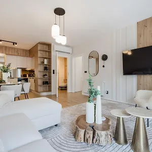 Elegant Premium With Parking Budapest