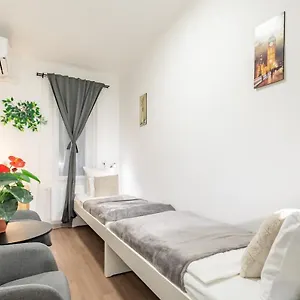 Apartment Simple