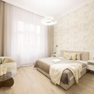Apartment Luxurious & Elegance W18 Grand W' Balcony By Prestige Homes
