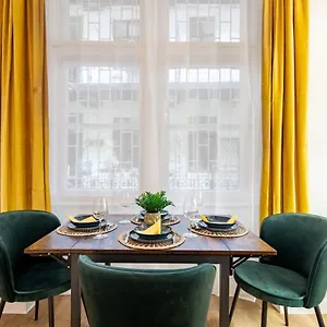 Apartment Unique Design - New -
