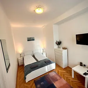 Apartment Paris Garden *