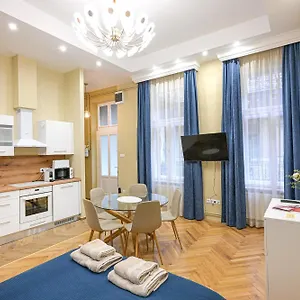 43 Apartment