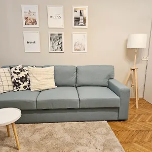 Petibo - Kazinczy 6 *
