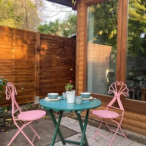 Katies Tiny House Apartment Budapest