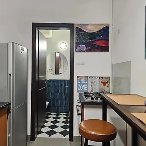 Apartman Up-art Center, Palace District