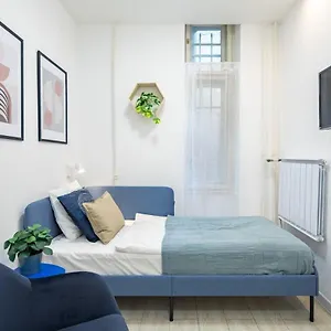 Centrally Located For Solo Traveller *