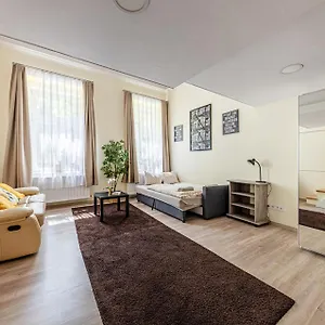 Krisztina Buda Castle Retreat - Near Chain Bridge Apartment Budapest