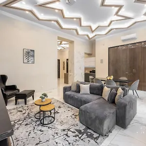 Extravagant & Modern Grand In The Center Of * Budapest
