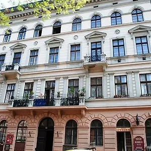 Silver Center Hotel 3*