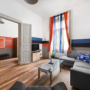 Aparthotel Karma Boutique 3*