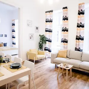 Huge, Central For 8 People Apartment *