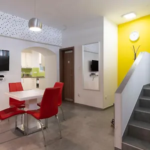 Vajda 15 Capsule hotel Budapest