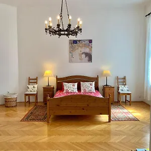 Vaci Utca Apartment *