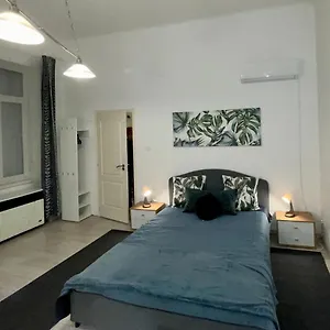 Apartment Marylin New Free Parking At Riverside Budapest