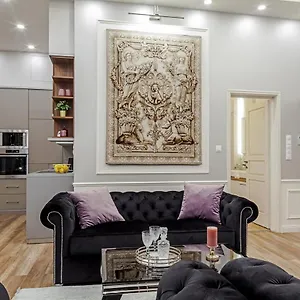 Apartment Danube Royal De Lux *