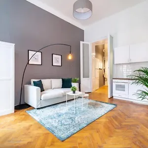 Modern Gem For 4 People Apartamento Budapest