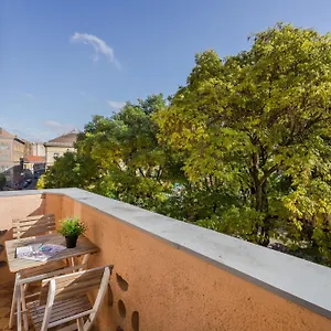 Klauzal Garden City Apartment Budapest